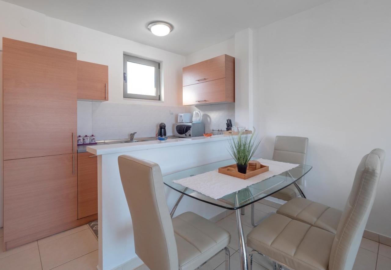 Sea View Two Bedroom Family Apartment With Pool - Sunset Ivanovici Bečići Zewnętrze zdjęcie